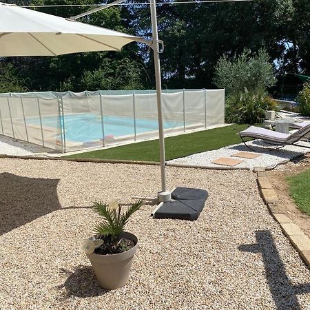 Au Mazet Du Parc Bed & Breakfast Ledenon Luaran gambar