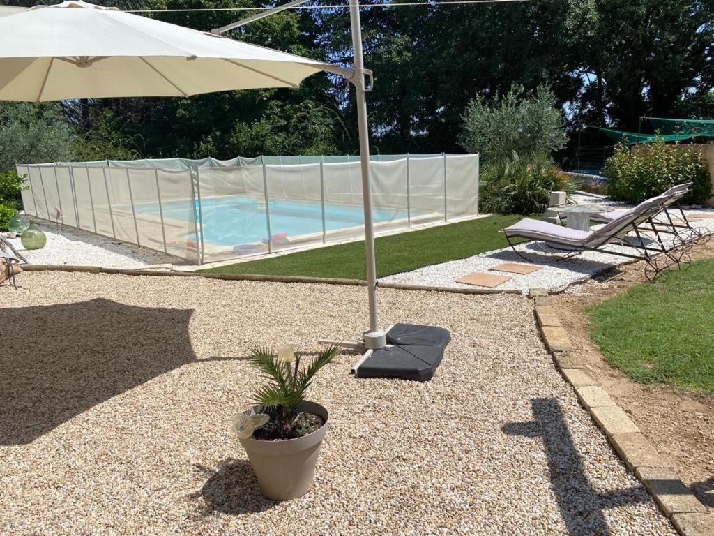 Au Mazet Du Parc Bed & Breakfast Ledenon Luaran gambar