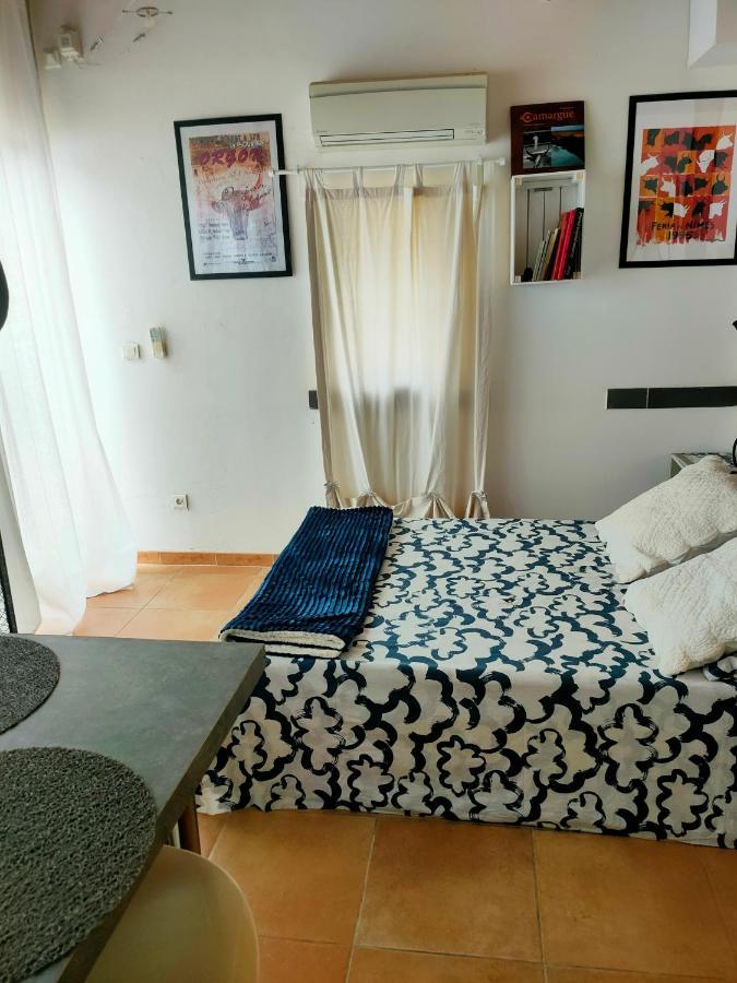 Au Mazet Du Parc Bed & Breakfast Ledenon Luaran gambar